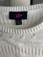 IZ girl buyer Girls sweater nwt