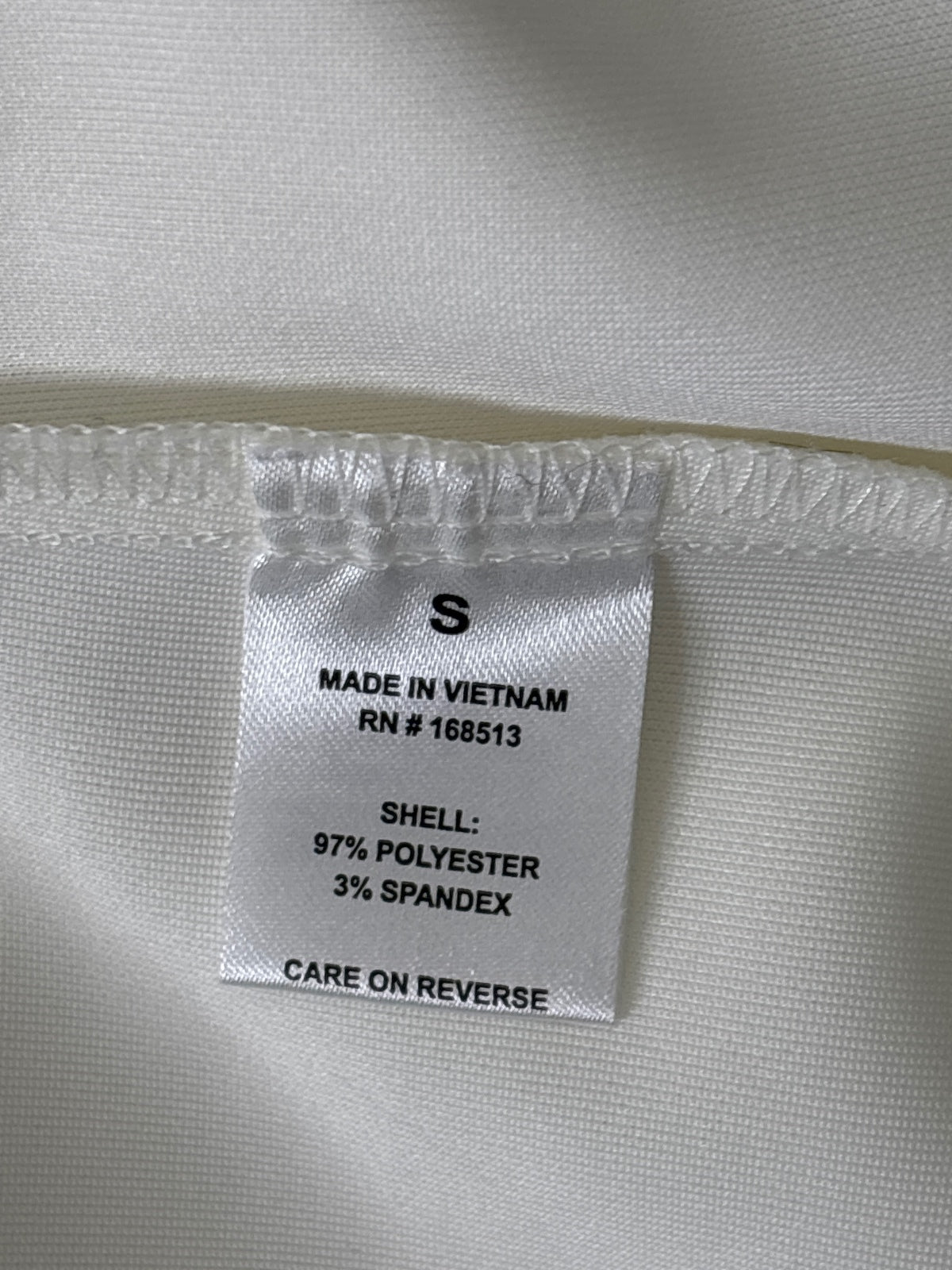 Elegant White Single-Button Blazer with Decorative Crystal Button
