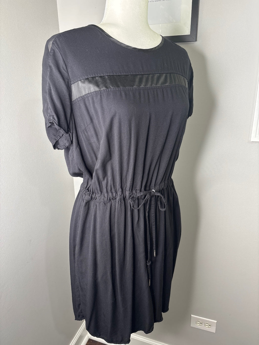 Calvin Klein Jeans Black Short Sleeve Drawstring Waist Dress Size L
