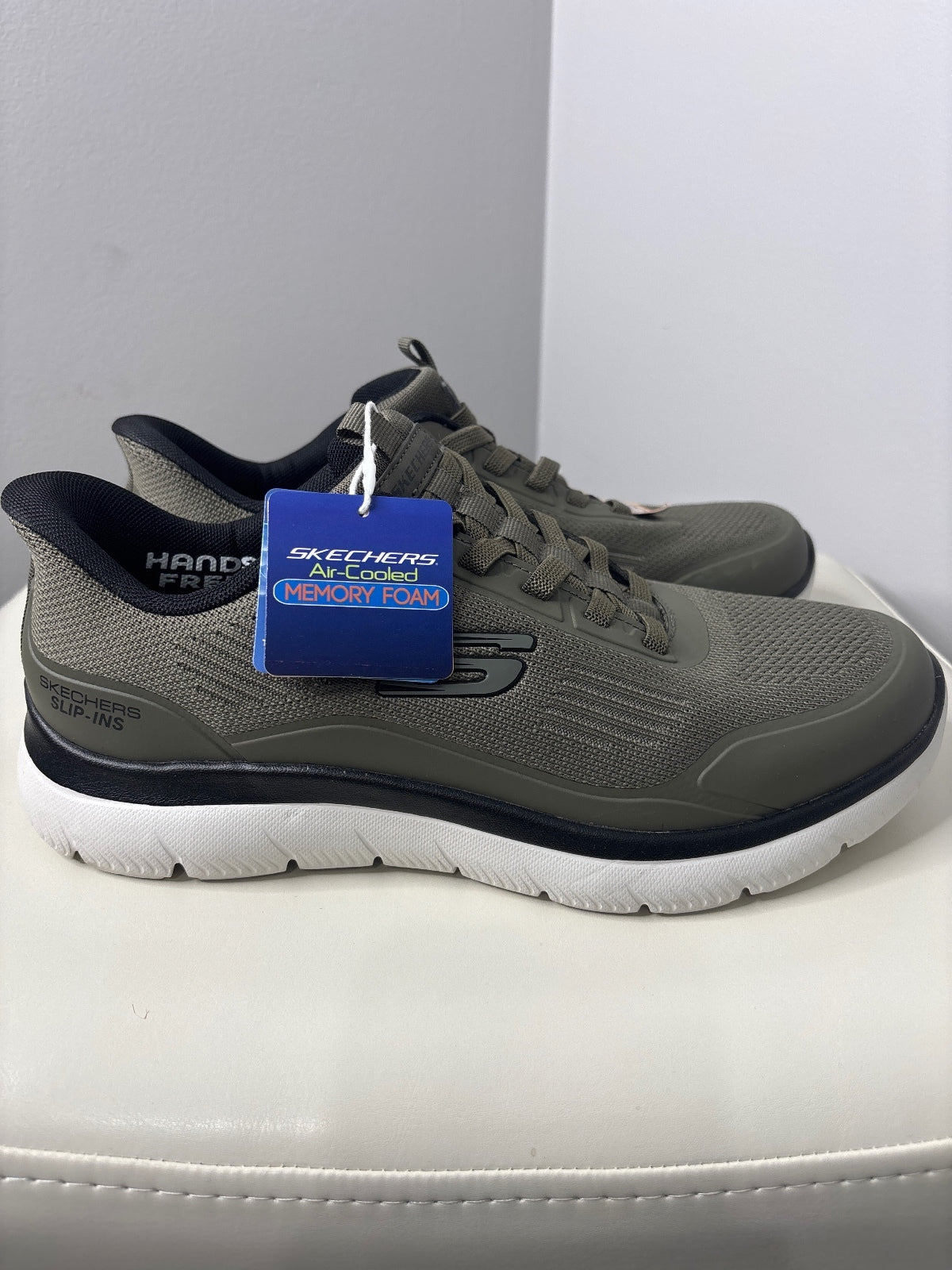 Skechers Slip-Ins Men's Athletic Sneakers Size 9 US Gray Wide Fit