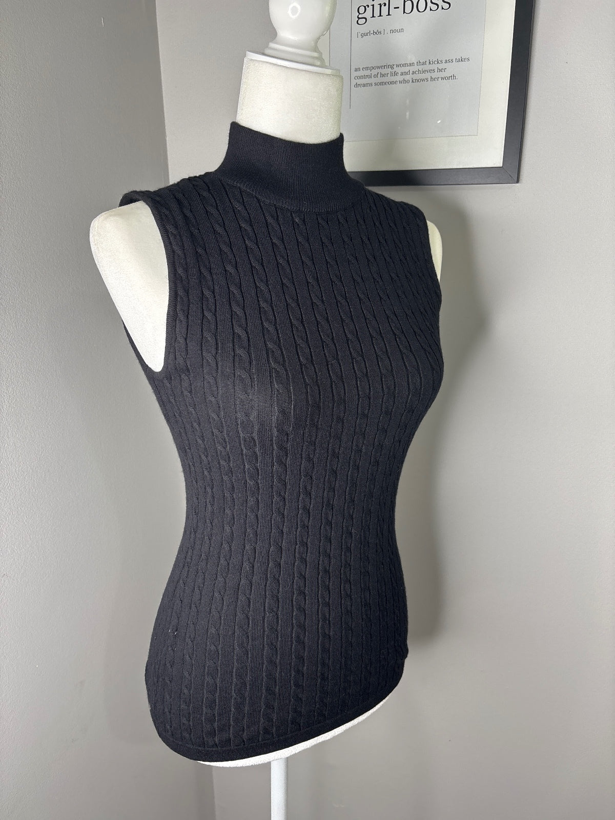 Sherie Collette Black Cable Knit Sleeveless Turtleneck Sweater Top Medium