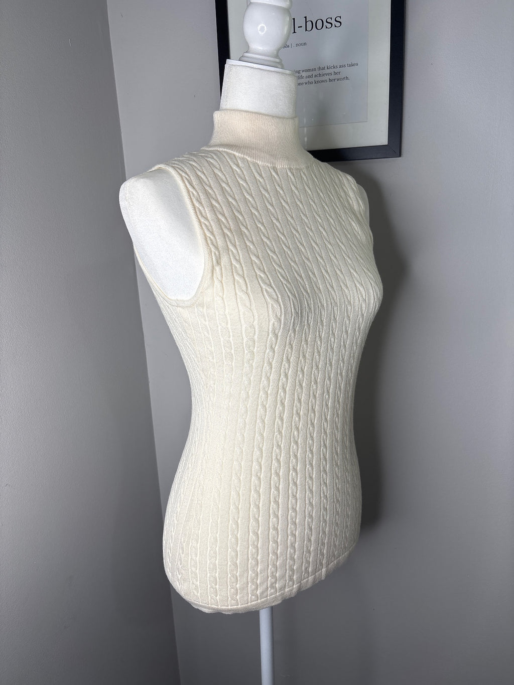 Chérie Colletta Cream Cable Knit Sleeveless Sweater Top Size M