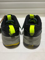 Nike Boys Basketball Shoes Green Yellow Black Size 10