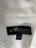 Elegant White Single-Button Blazer with Decorative Crystal Button