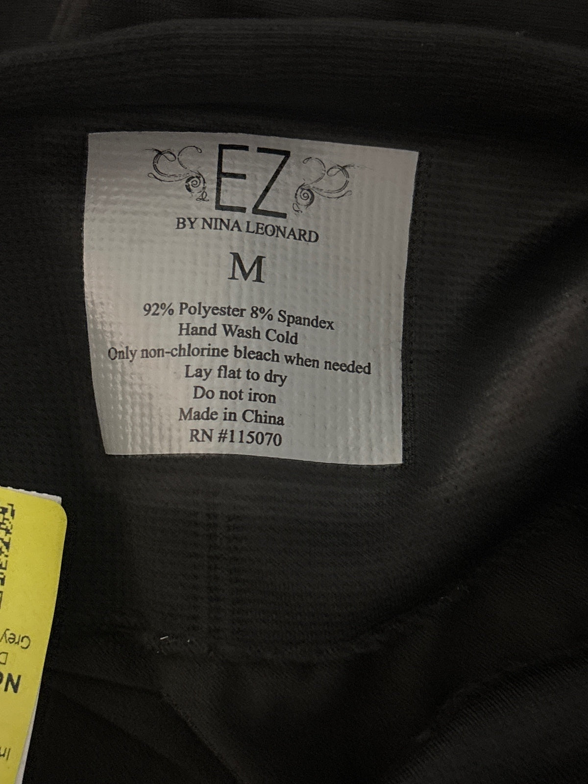EZ by Nina Leonard Black Stretch Leggings, Size M