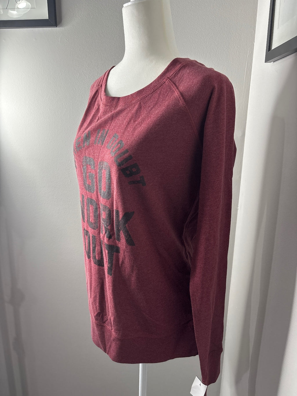 Instant Message Ladies Medium Maroon Workout Sweatshirt