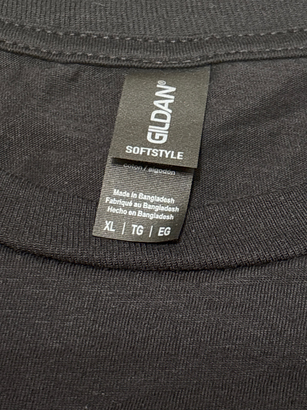 Gildan Softstyle Black Graphic T-Shirt XL