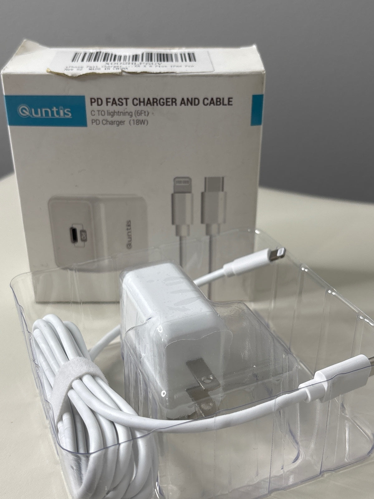 Quntis PD Fast Charger and Cable - USB-C to Lightning