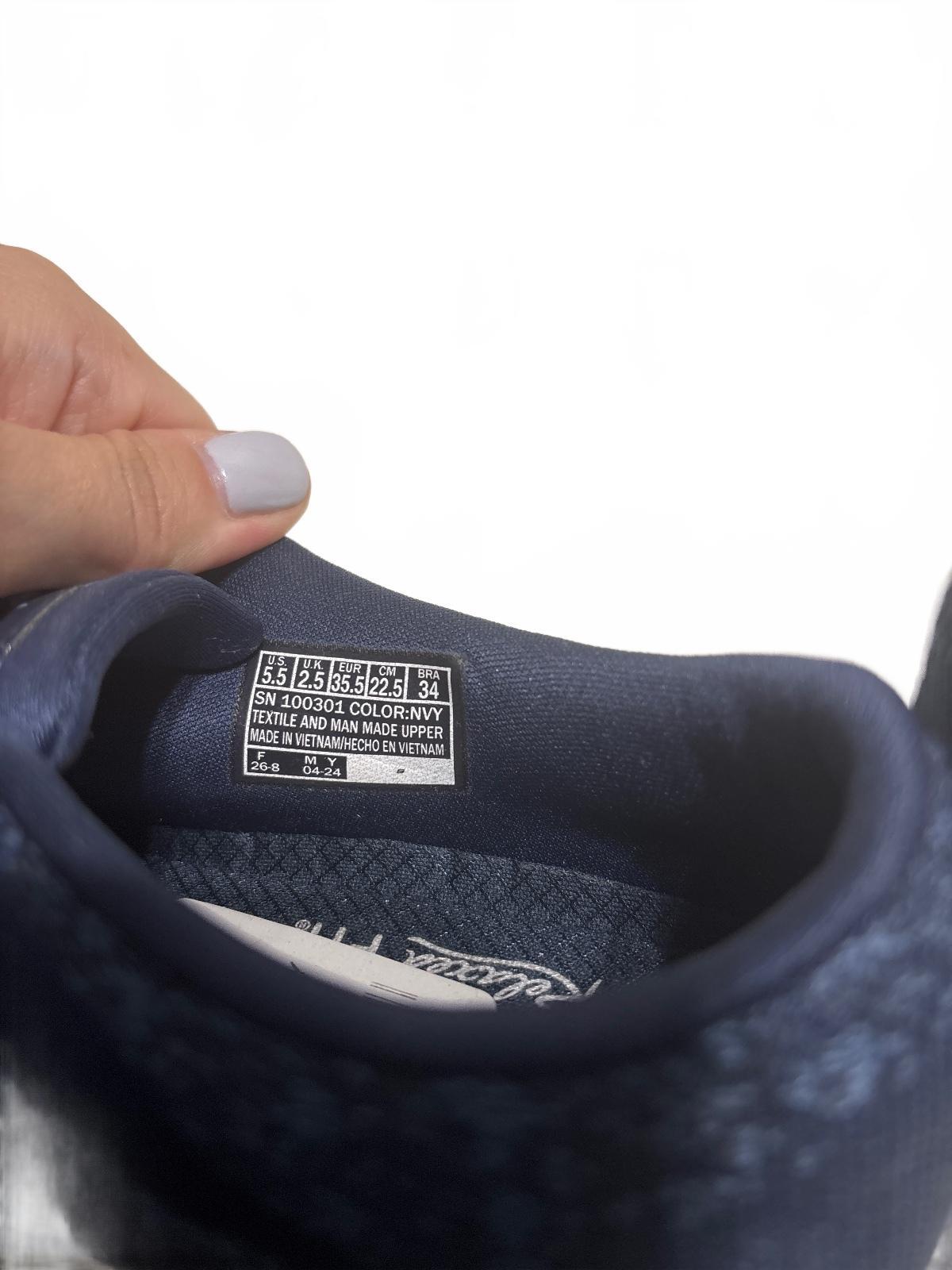 Skechers Navy Blue Machine Washable Athletic Shoes with Air-Cooled Memory Foam