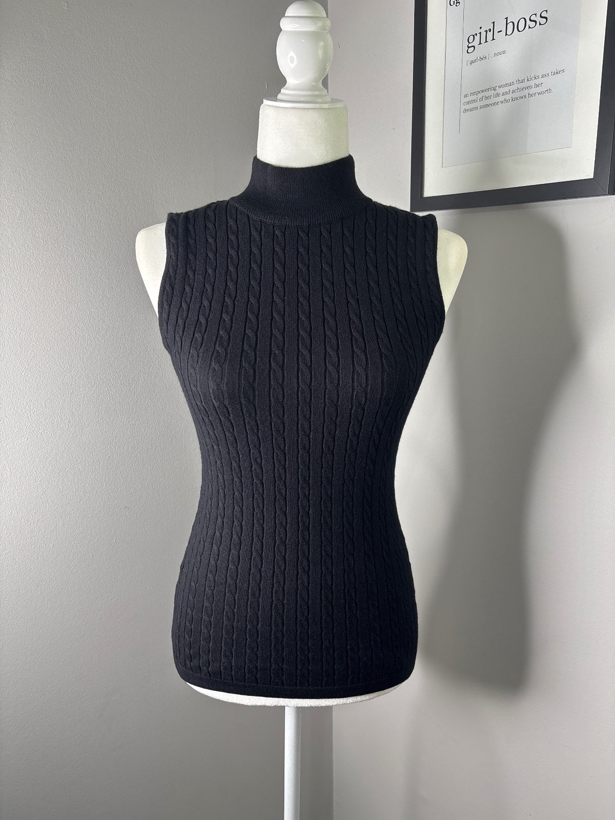 Sherie Collette Black Cable Knit Sleeveless Turtleneck Sweater Top Medium