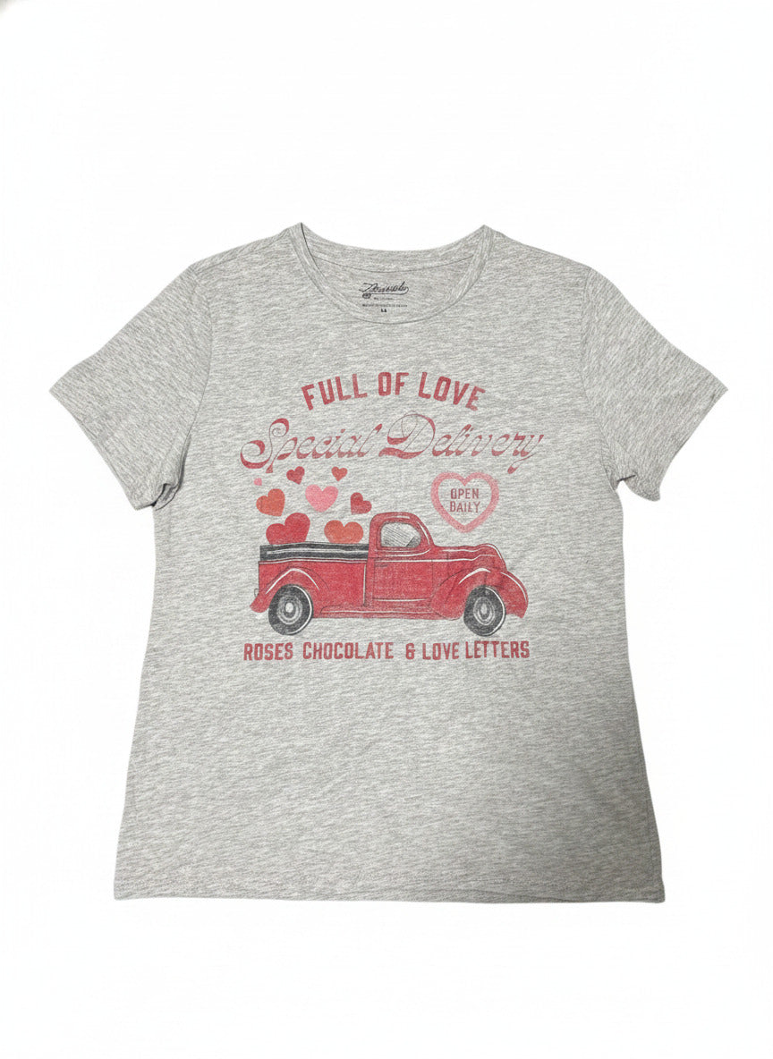 Fleurish Gray Graphic Tee with Red Truck and Hearts Print, Size M